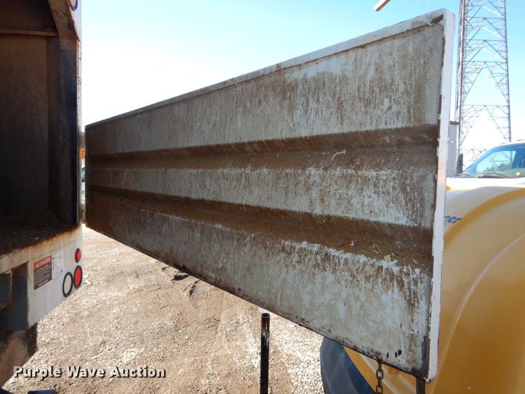 image for item DH4344 2006 Ford F750 Super Duty forestry bucket truck