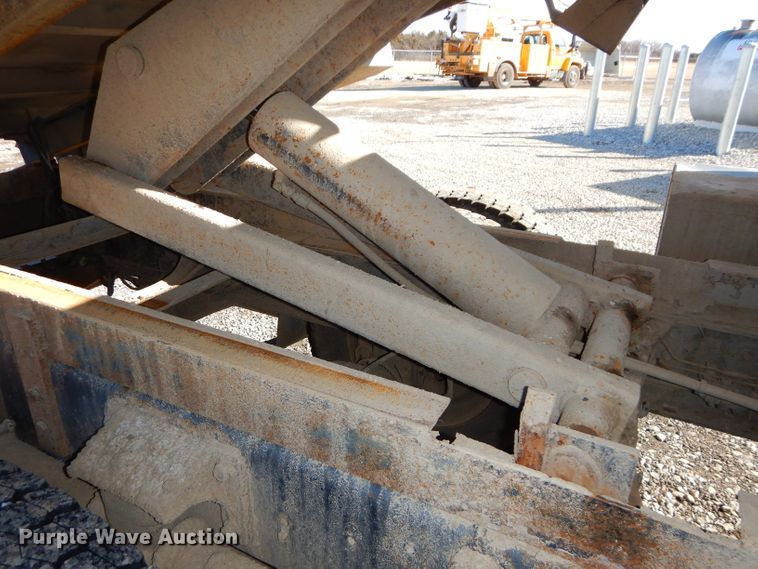 image for item DH4344 2006 Ford F750 Super Duty forestry bucket truck