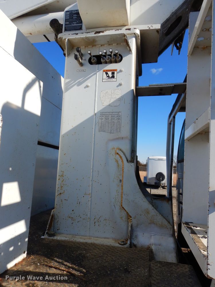 image for item DH4344 2006 Ford F750 Super Duty forestry bucket truck