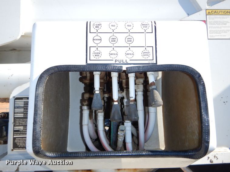 image for item DH4344 2006 Ford F750 Super Duty forestry bucket truck