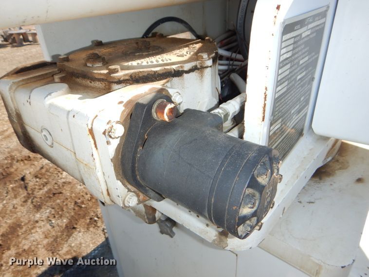 image for item DH4344 2006 Ford F750 Super Duty forestry bucket truck