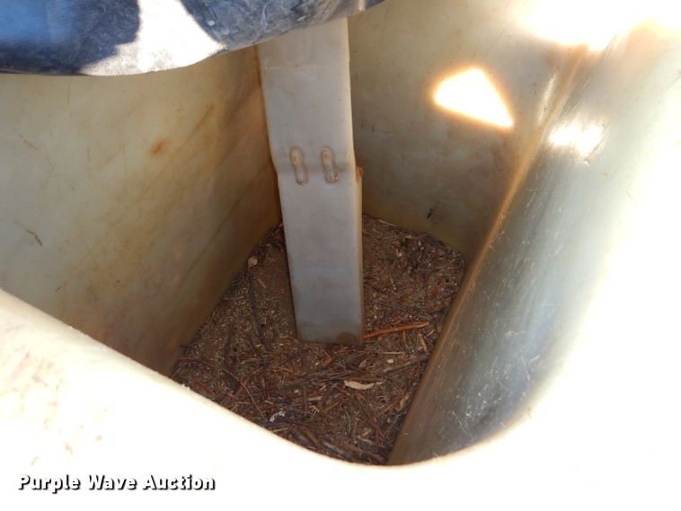 image for item DH4344 2006 Ford F750 Super Duty forestry bucket truck