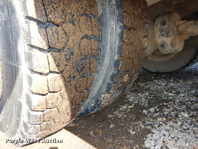 image for item DH4344 2006 Ford F750 Super Duty forestry bucket truck