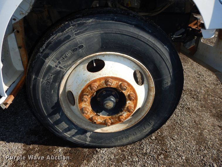 image for item DH4344 2006 Ford F750 Super Duty forestry bucket truck