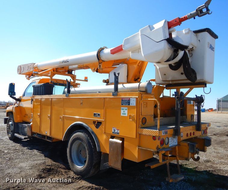 image for item DH4345 2007 Chevrolet C8500 bucket truck
