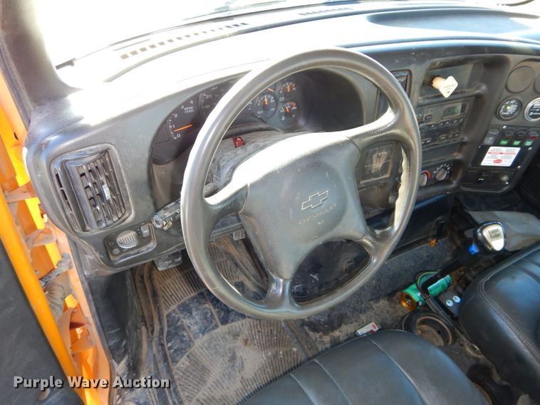 image for item DH4345 2007 Chevrolet C8500 bucket truck