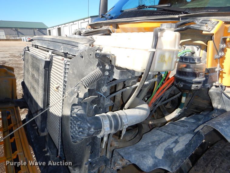 image for item DH4345 2007 Chevrolet C8500 bucket truck