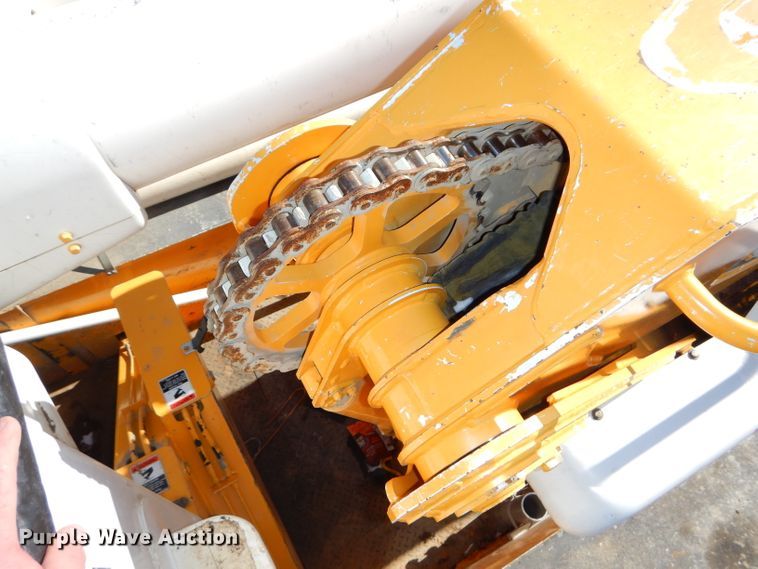 image for item DH4345 2007 Chevrolet C8500 bucket truck