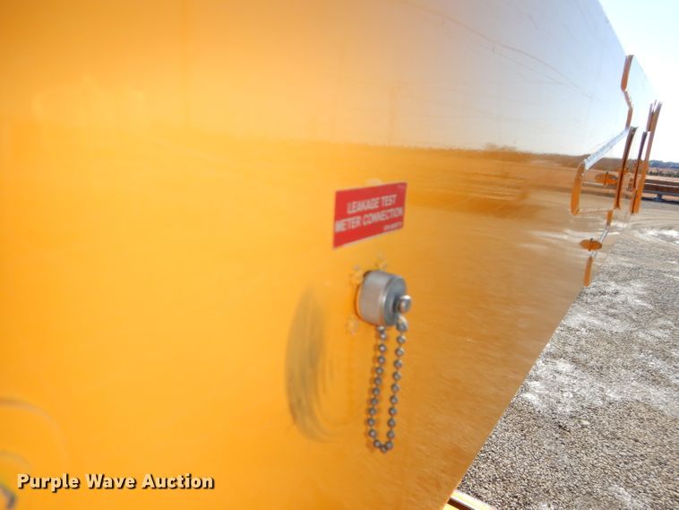 image for item DH4345 2007 Chevrolet C8500 bucket truck