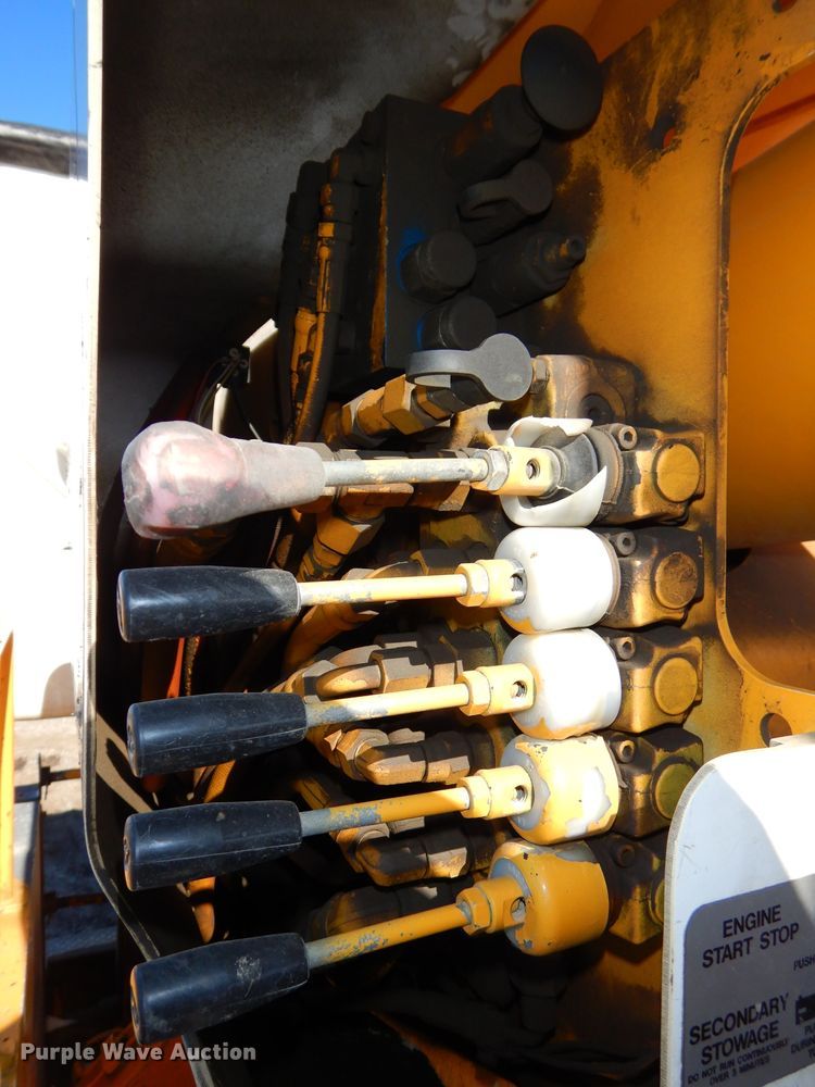 image for item DH4345 2007 Chevrolet C8500 bucket truck