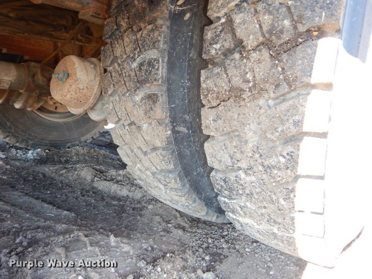 image for item DH4345 2007 Chevrolet C8500 bucket truck