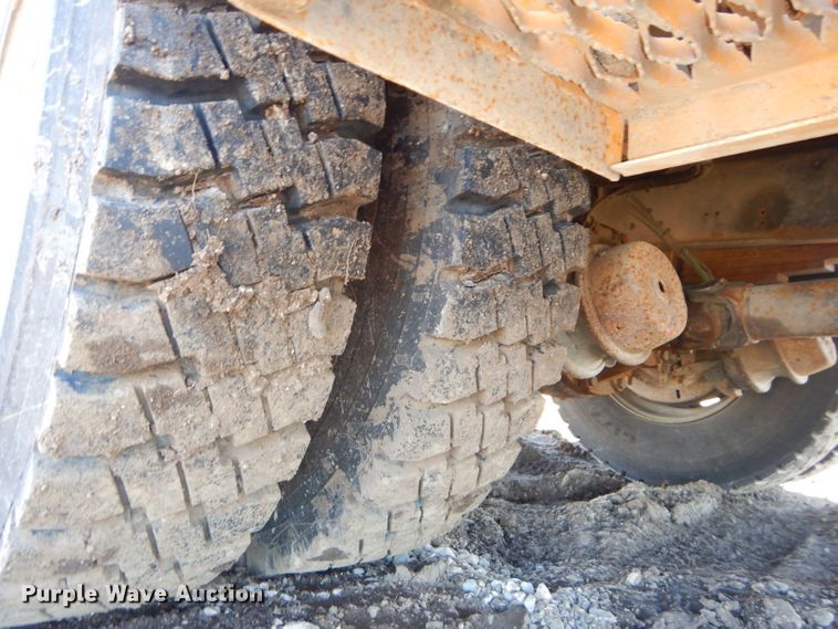 image for item DH4345 2007 Chevrolet C8500 bucket truck