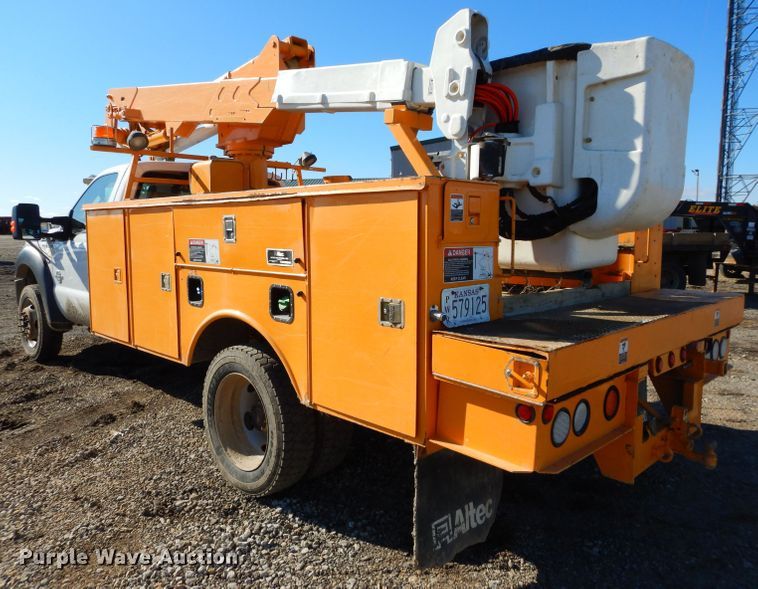 image for item DH4346 2013 Ford F550 Super Duty bucket truck