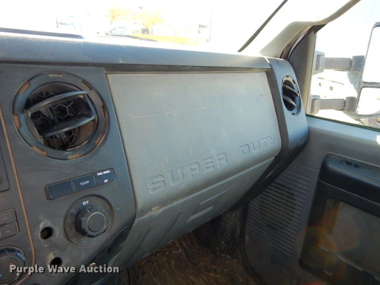 image for item DH4346 2013 Ford F550 Super Duty bucket truck