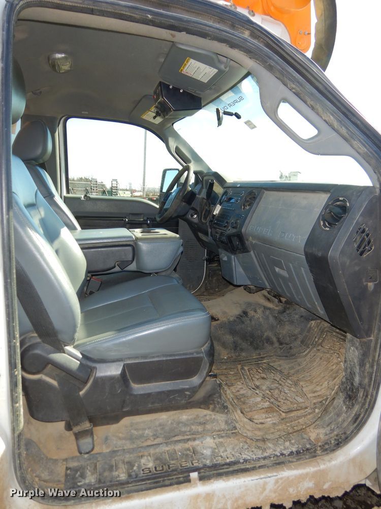 image for item DH4346 2013 Ford F550 Super Duty bucket truck