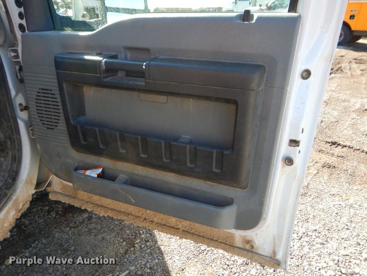 image for item DH4346 2013 Ford F550 Super Duty bucket truck