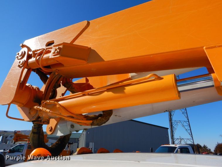 image for item DH4346 2013 Ford F550 Super Duty bucket truck