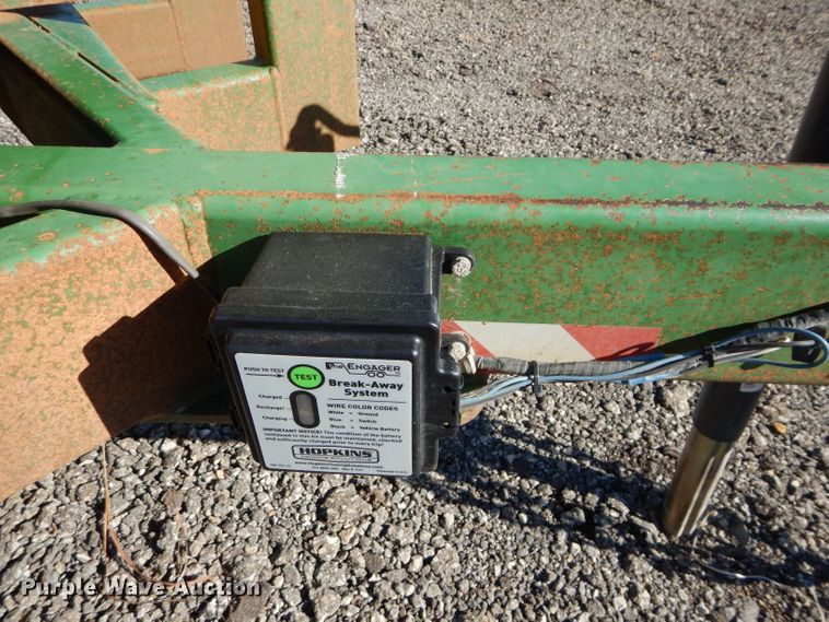 image for item DH4347 1998 Brush Bandit 250XP wood chipper