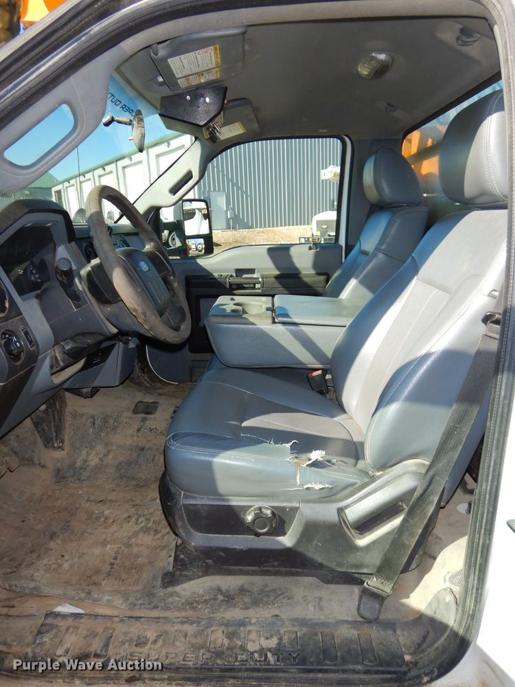 image for item DH4348 2013 Ford F550 Super Duty bucket truck