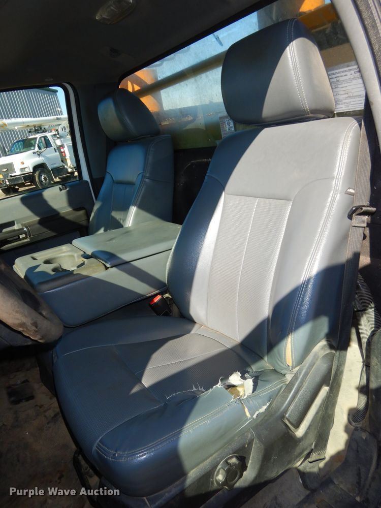 image for item DH4348 2013 Ford F550 Super Duty bucket truck