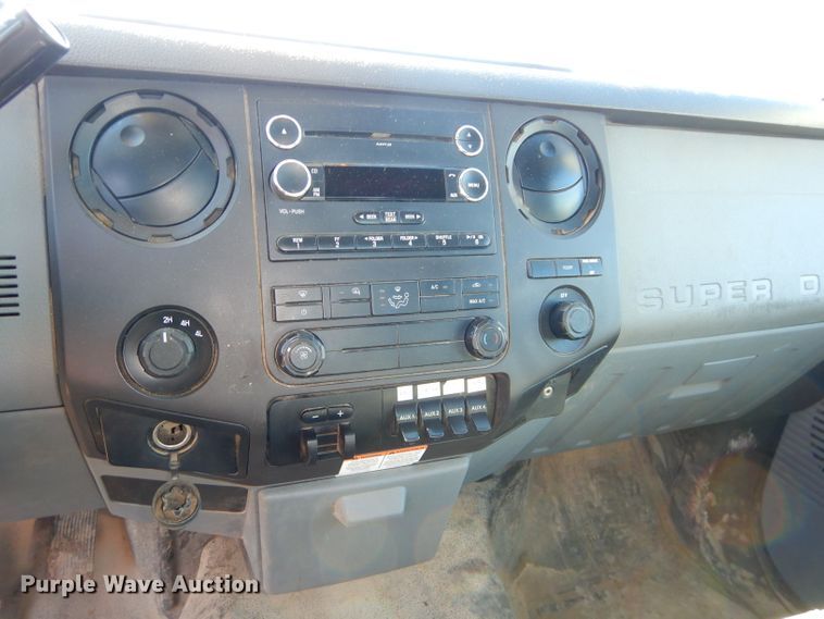 image for item DH4348 2013 Ford F550 Super Duty bucket truck