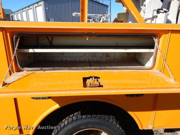 image for item DH4348 2013 Ford F550 Super Duty bucket truck