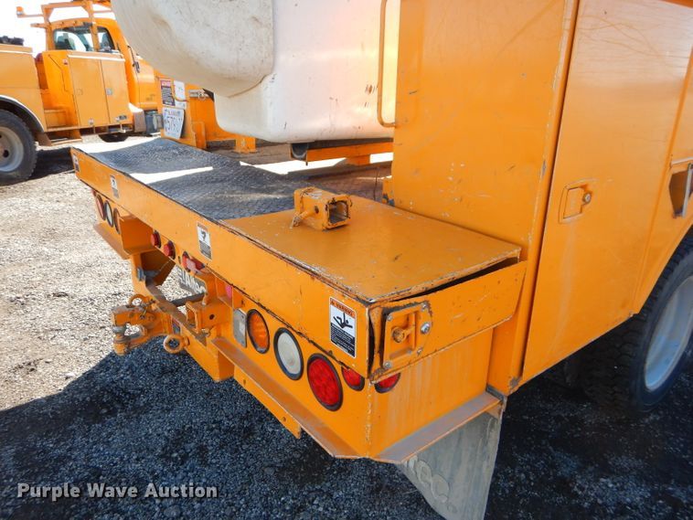 image for item DH4348 2013 Ford F550 Super Duty bucket truck
