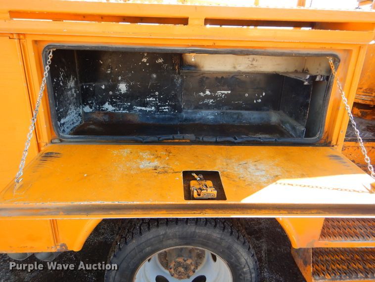 image for item DH4348 2013 Ford F550 Super Duty bucket truck