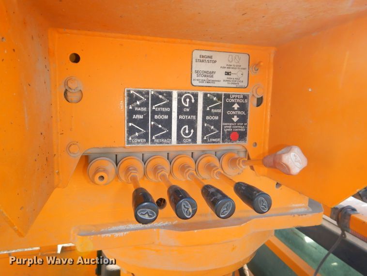 image for item DH4348 2013 Ford F550 Super Duty bucket truck