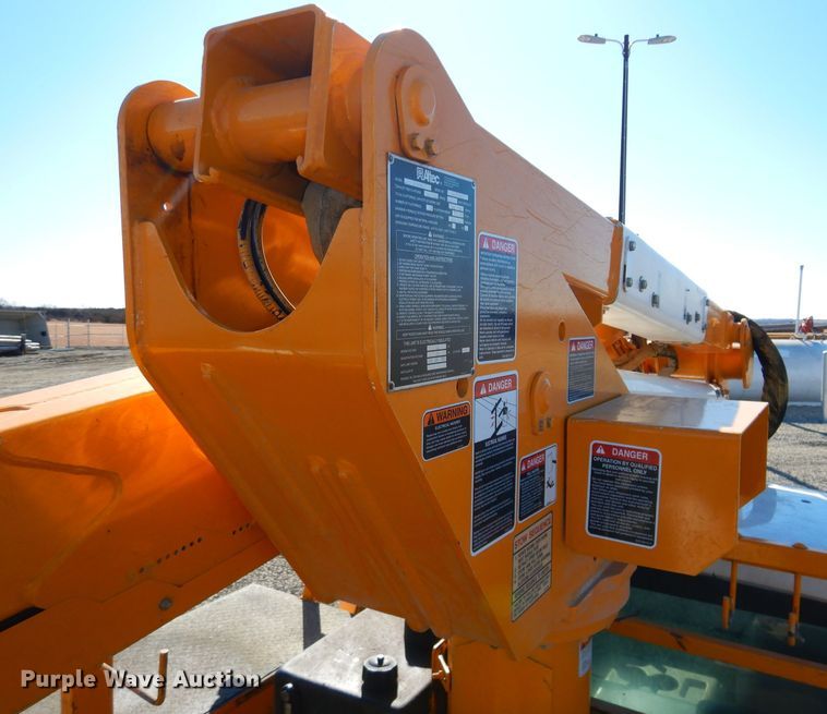 image for item DH4348 2013 Ford F550 Super Duty bucket truck