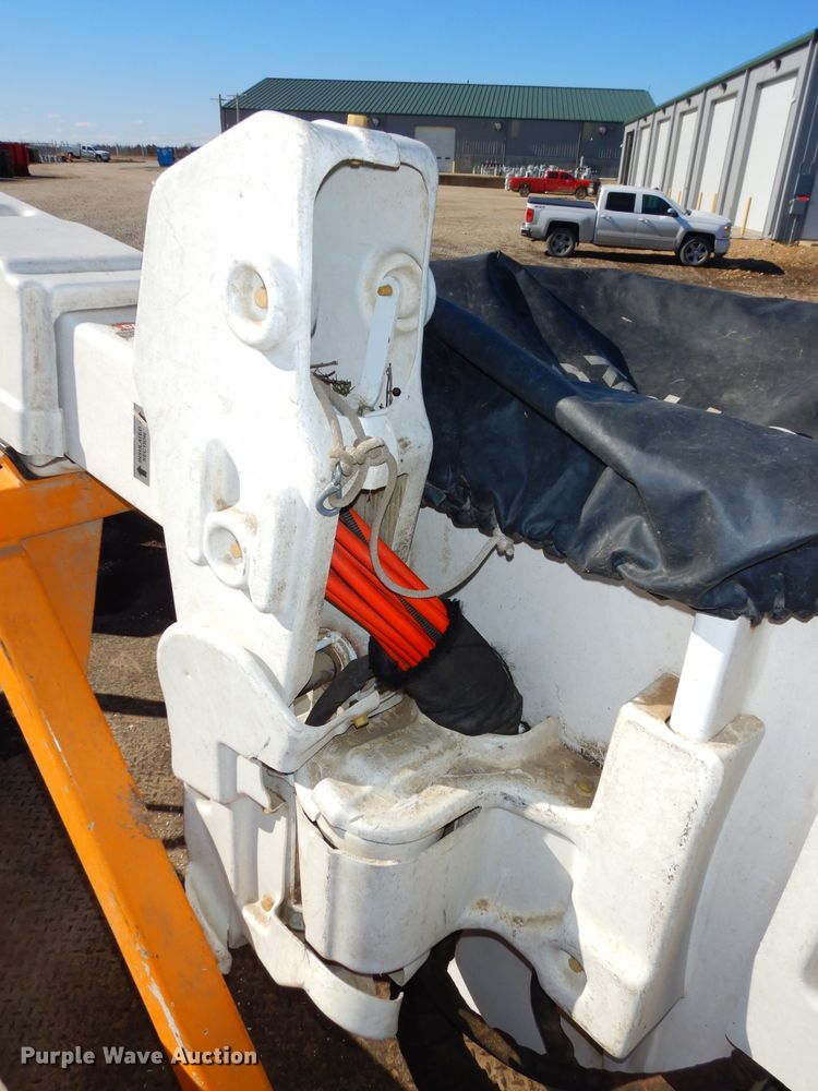 image for item DH4348 2013 Ford F550 Super Duty bucket truck