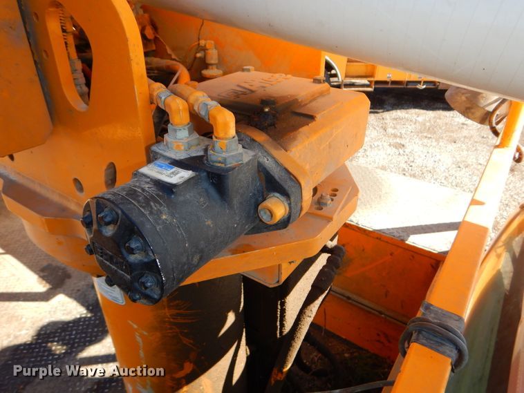 image for item DH4348 2013 Ford F550 Super Duty bucket truck