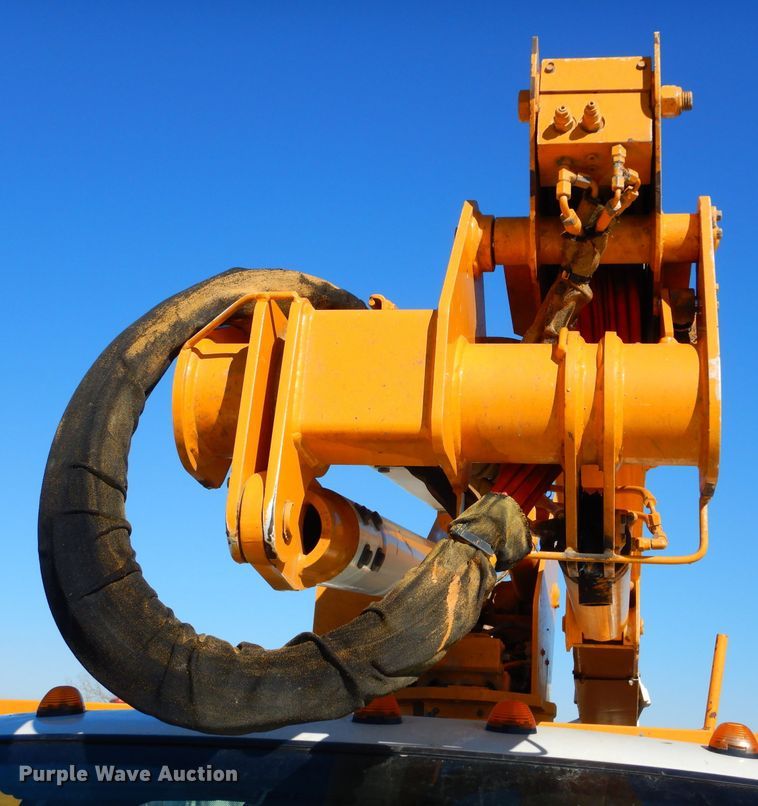 image for item DH4348 2013 Ford F550 Super Duty bucket truck