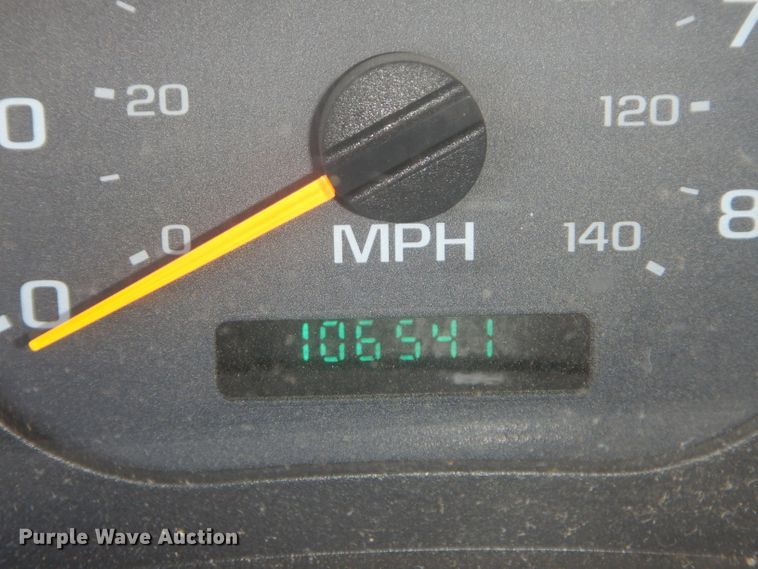 image for item DH4349 2006 Chevrolet C7500 bucket truck