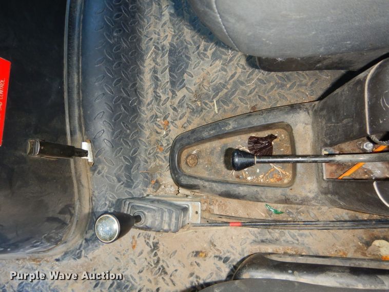 image for item DH4349 2006 Chevrolet C7500 bucket truck