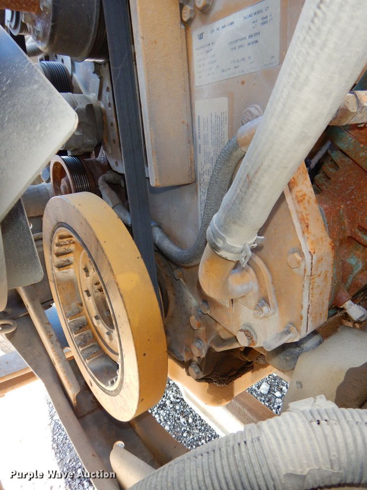 image for item DH4349 2006 Chevrolet C7500 bucket truck