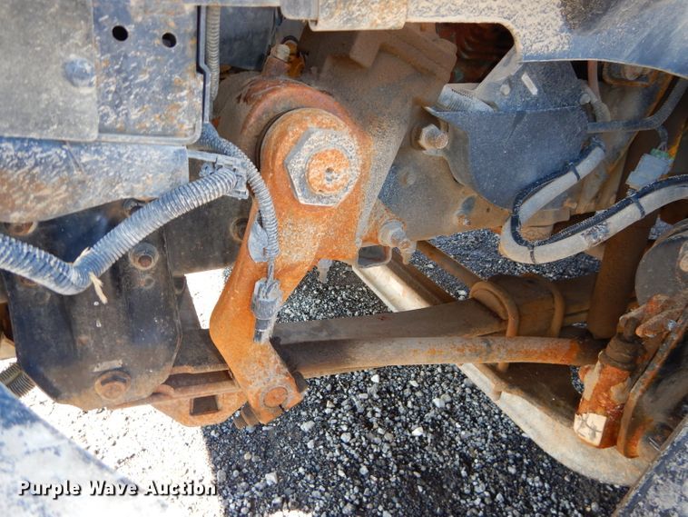 image for item DH4349 2006 Chevrolet C7500 bucket truck