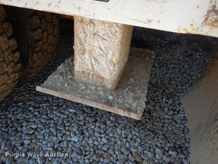 image for item DH4349 2006 Chevrolet C7500 bucket truck