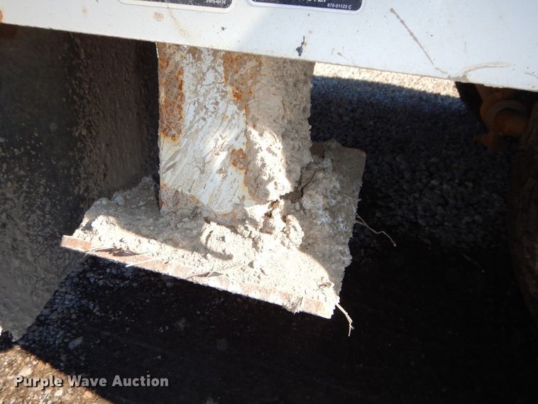 image for item DH4349 2006 Chevrolet C7500 bucket truck