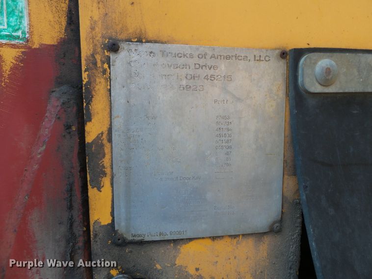 image for item DH7838 2002 Moxy MT31 articulated haul truck