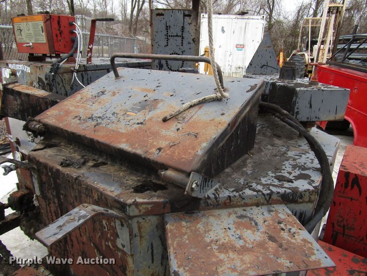 image for item DH8394 1999 Cimline 105DMA crack sealer