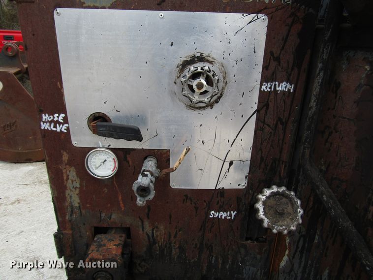 image for item DH8394 1999 Cimline 105DMA crack sealer