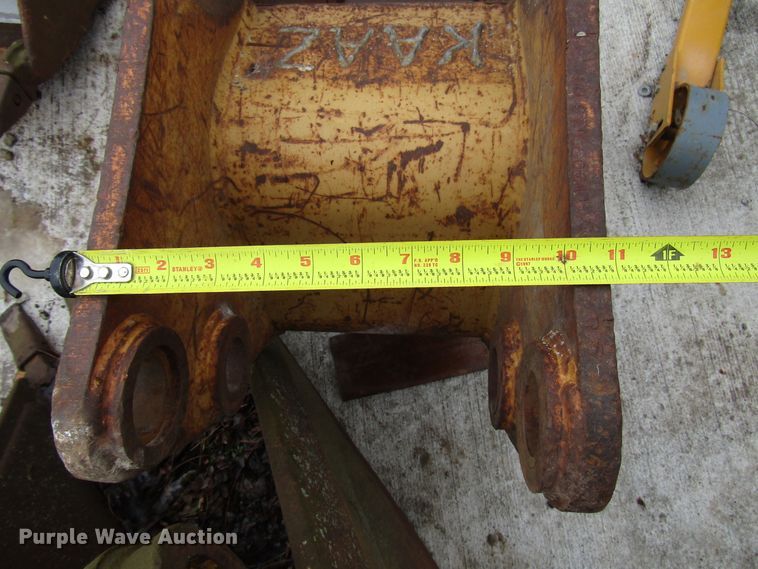 image for item DH8399 (2) backhoe buckets