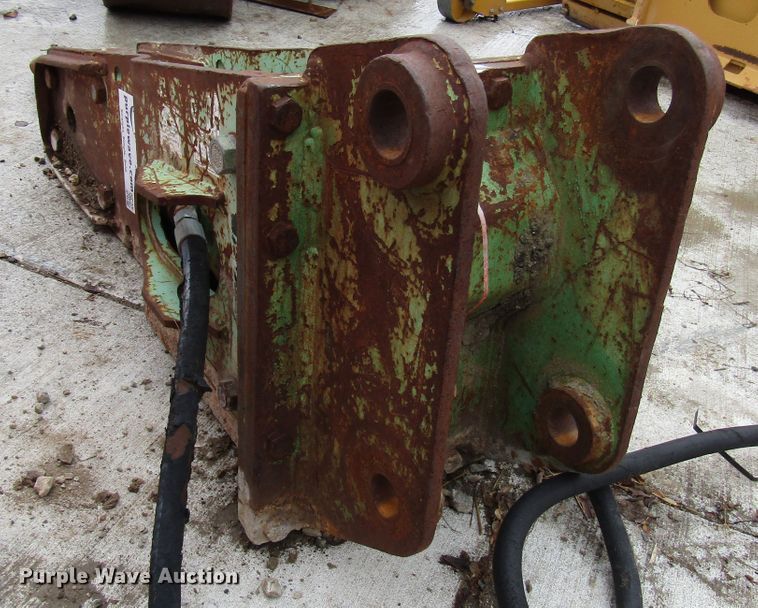 image for item DH8400 Backhoe breaker