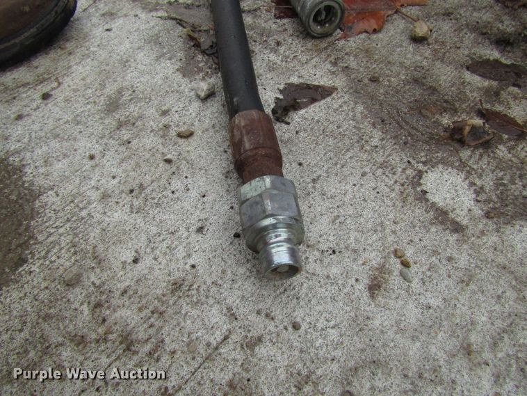 image for item DH8400 Backhoe breaker