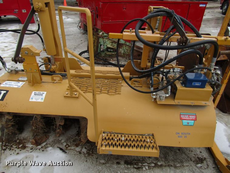 image for item DH8401 Huron 82SST skid steer trimmer