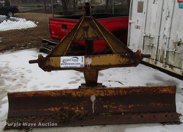 image for item DH8402 Southeast 84"W blade