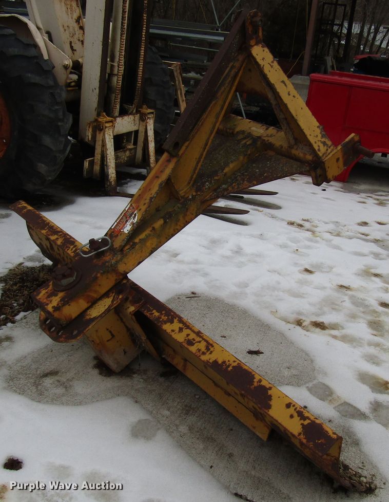 image for item DH8402 Southeast 84"W blade