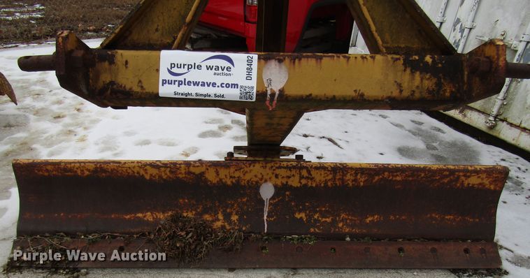 image for item DH8402 Southeast 84"W blade