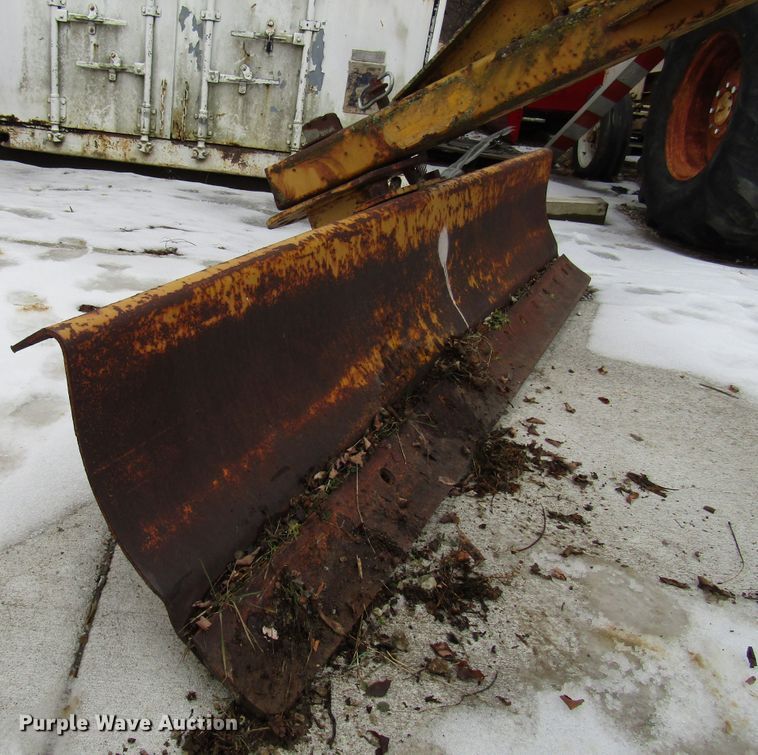 image for item DH8402 Southeast 84"W blade